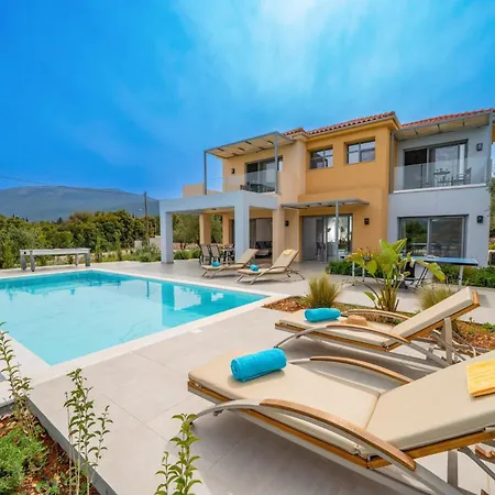Villa Corelli By Karavomylos